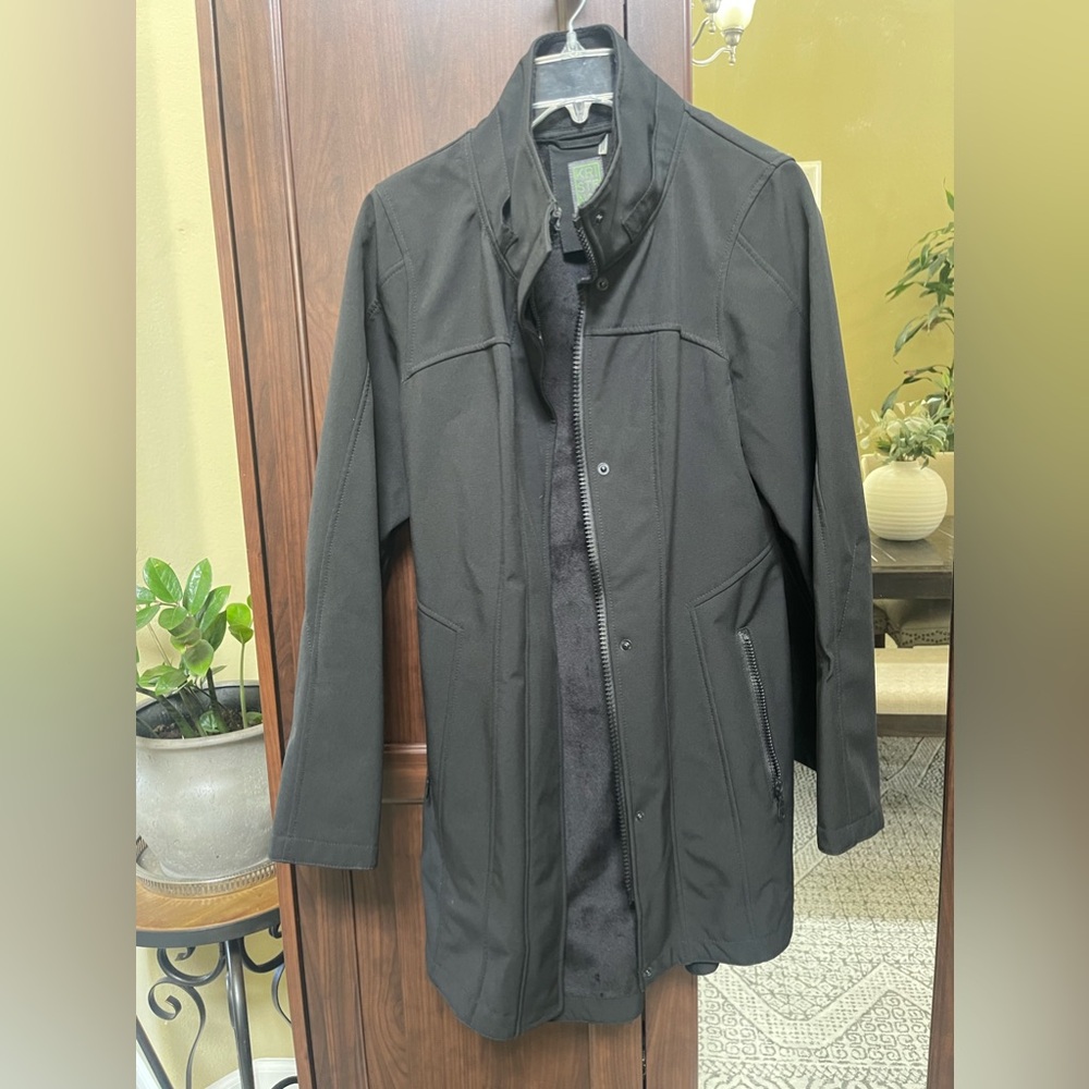 Black Jacket - Picture 2 of 6